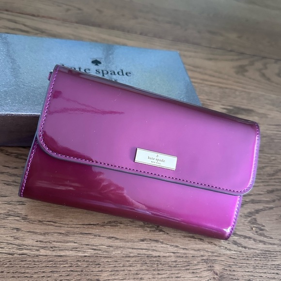 NWT! NEW! Kate Spade Kenzie Boxed Handle Flap Clutch Large WOC Burgundy Wallet - Picture 2 of 10